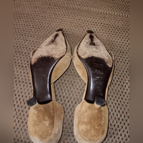 Prade heels size 37 1/2 7.5 us - Picture 3 of 3
